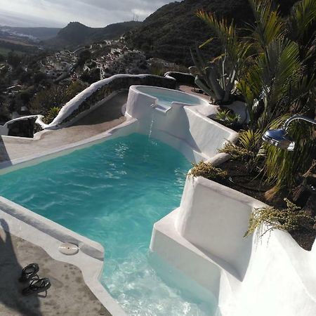 הוילה אגאטה Vilna House With Private Pool, Jacuzzi And Garden -Optional Pool And Jacuzzi Heating מראה חיצוני תמונה