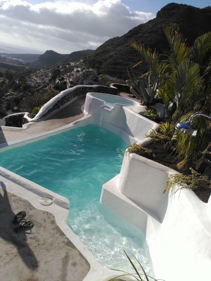 הוילה אגאטה Vilna House With Private Pool, Jacuzzi And Garden -Optional Pool And Jacuzzi Heating מראה חיצוני תמונה