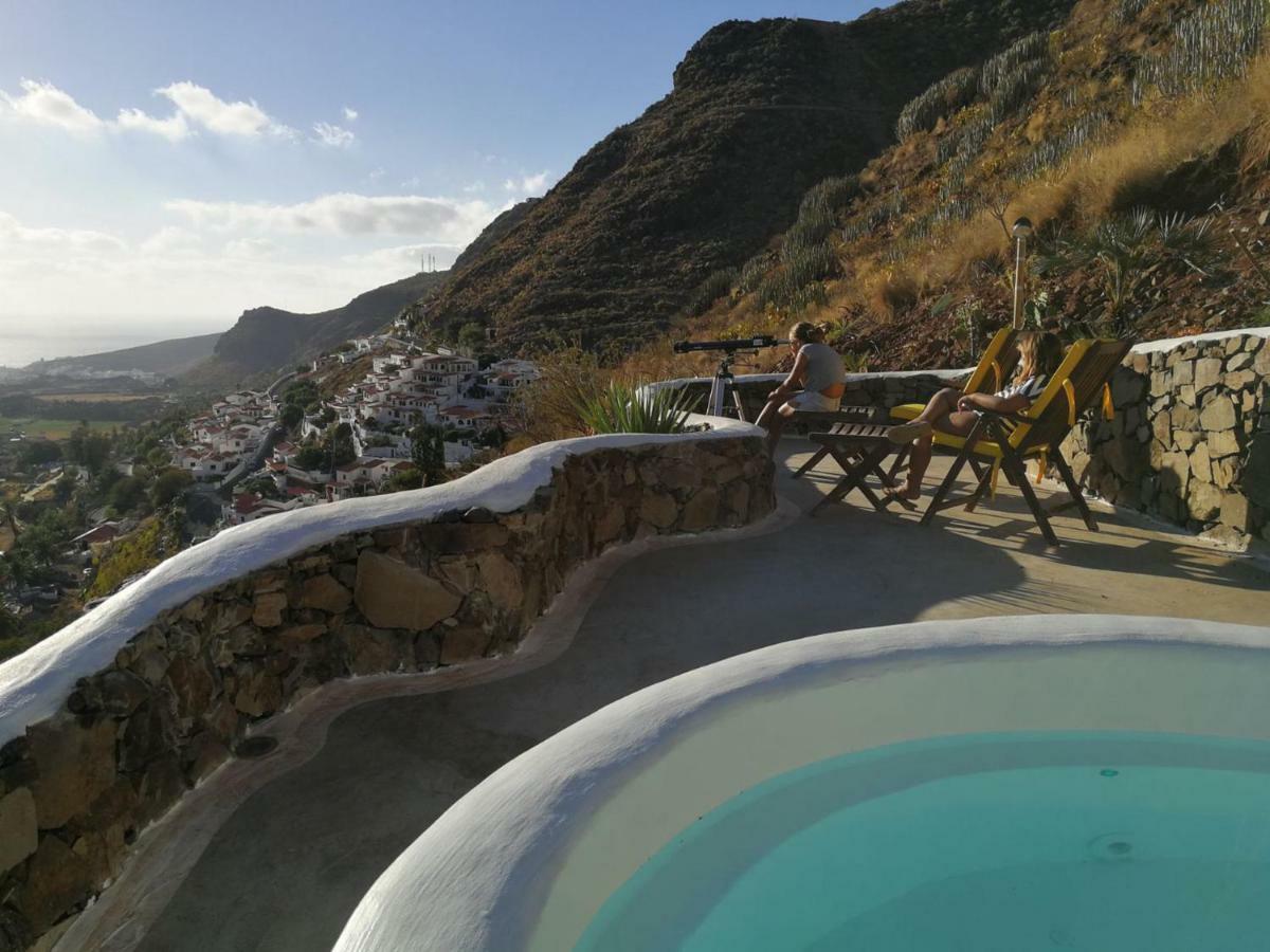 הוילה אגאטה Vilna House With Private Pool, Jacuzzi And Garden -Optional Pool And Jacuzzi Heating מראה חיצוני תמונה
